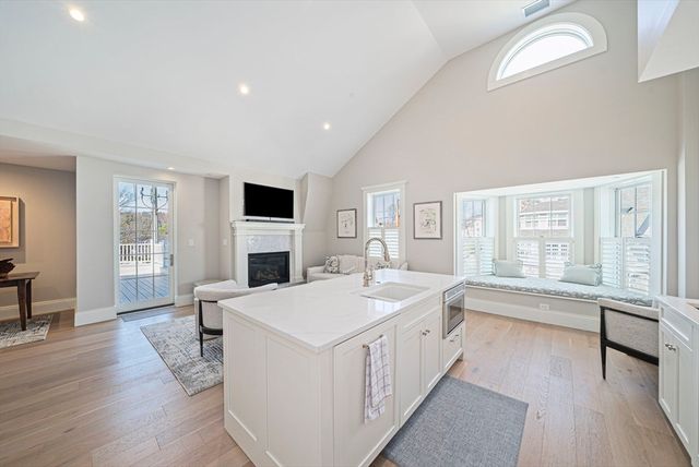87 Elm Street 323, Cohasset, MA 02025