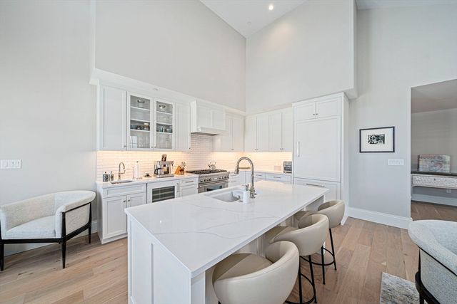 87 Elm Street 323, Cohasset, MA 02025
