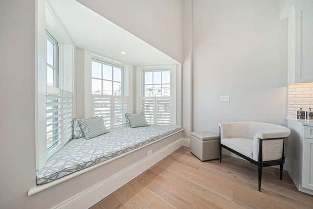 87 Elm Street 323, Cohasset, MA 02025