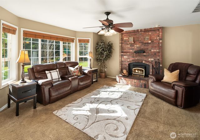 30333 SE 396TH Street, Enumclaw, WA 98022