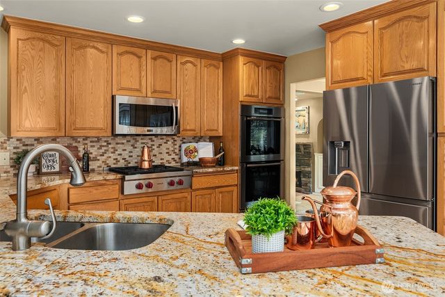 30333 SE 396TH Street, Enumclaw, WA 98022