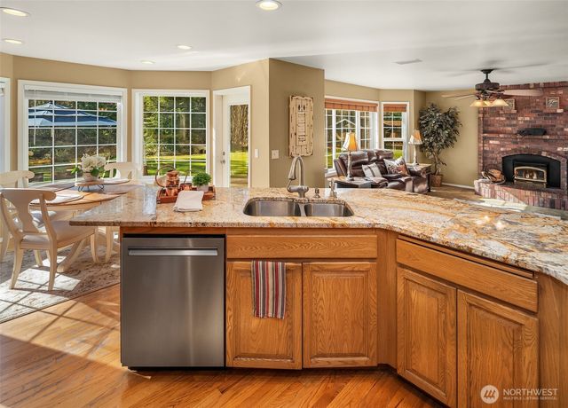 30333 SE 396TH Street, Enumclaw, WA 98022