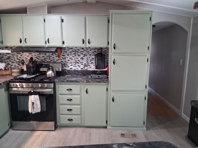 8 Cheryl Drive, Concord, NH 03303