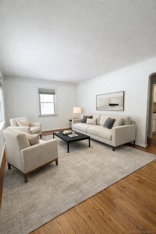 421 N Edgeworth Avenue, Royal Oak, MI 48067