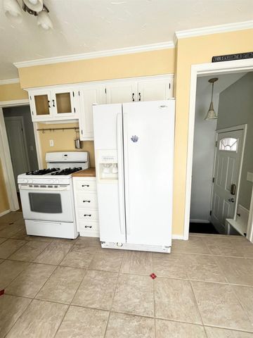 421 N Edgeworth Avenue, Royal Oak, MI 48067