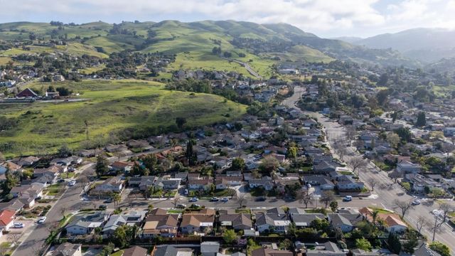 1216 Champagne Lane, San Jose, CA 95132