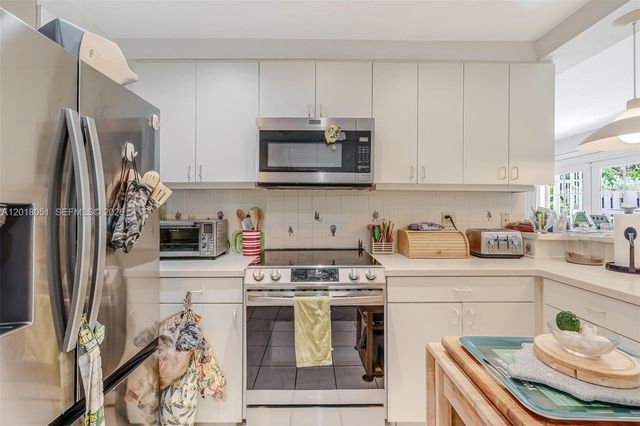 9940 Belgrade Road, Cutler Bay, FL 33157