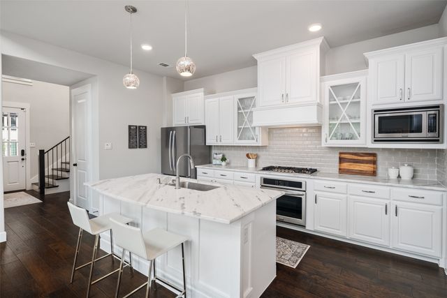 7250 Van Tuyl Parkway, Mckinney, TX 75070