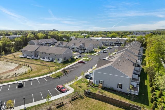 56 Owen Ct 56, Franklin Twp., NJ 08873