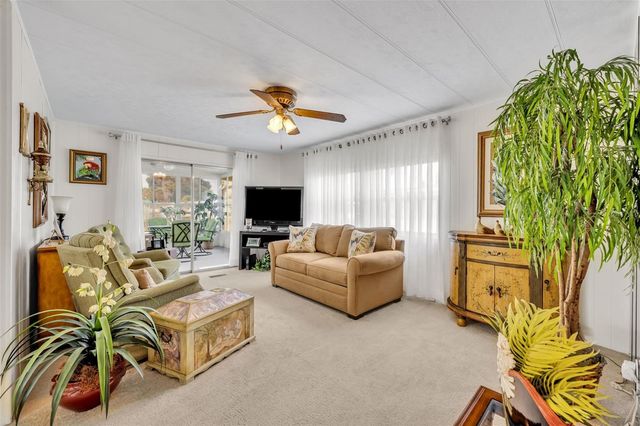 173 PARADISE N, Leesburg, FL 34788