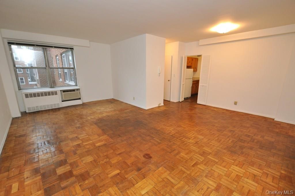 281 Garth Road B4D, Scarsdale, NY 10583 — photo 5