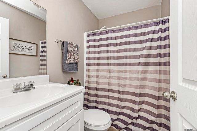 43314 N Henderson Ave, Prairieville, LA 70769