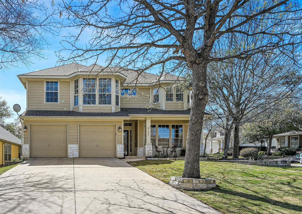 300 Silver Oak Drive, Grapevine, TX 76051