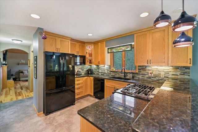 13720 Vinewood Lane N, Dayton, MN 55327
