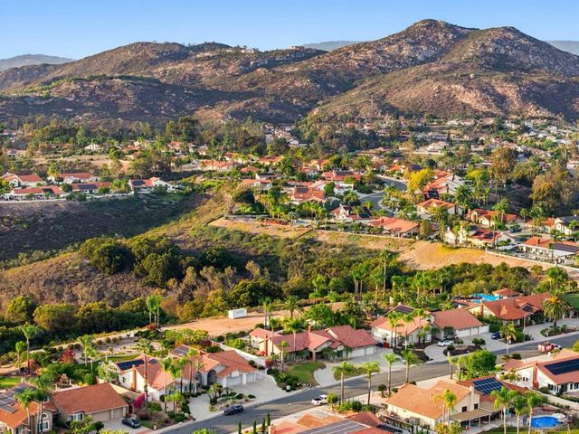 12834 Rockwell, Poway, CA 92064