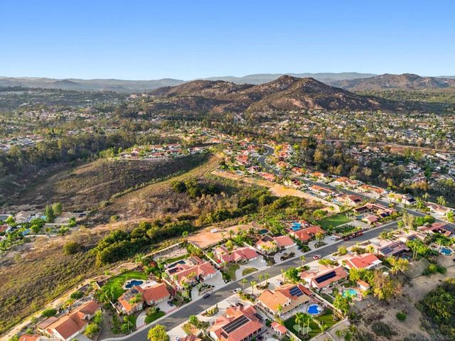 12834 Rockwell, Poway, CA 92064