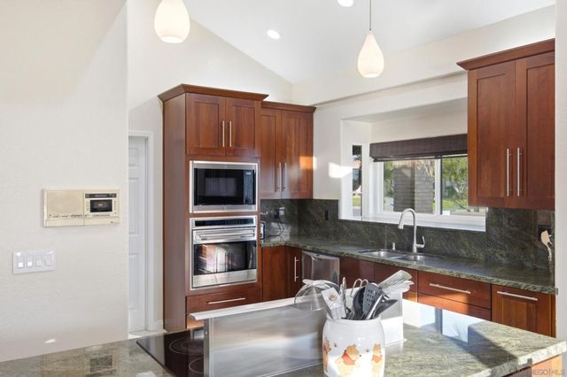 12834 Rockwell, Poway, CA 92064