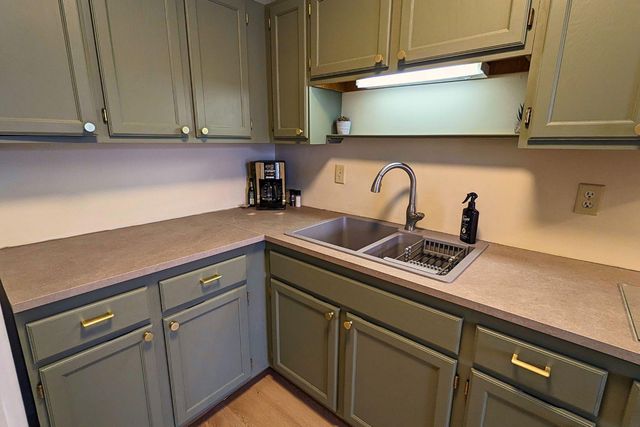 6500 Woodlake Drive 804, Richfield, MN 55423