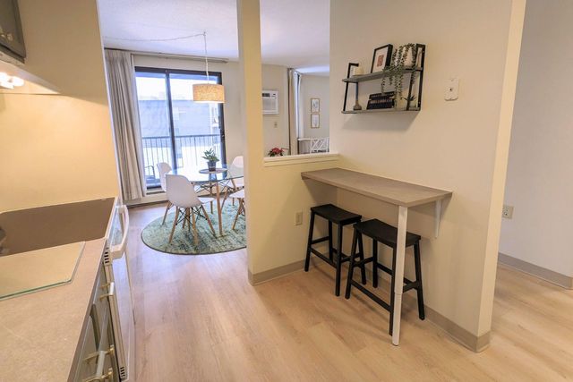 6500 Woodlake Drive 804, Richfield, MN 55423