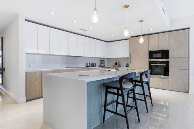 3100 N Ocean Drive N P-1802, Singer Island, FL 33404