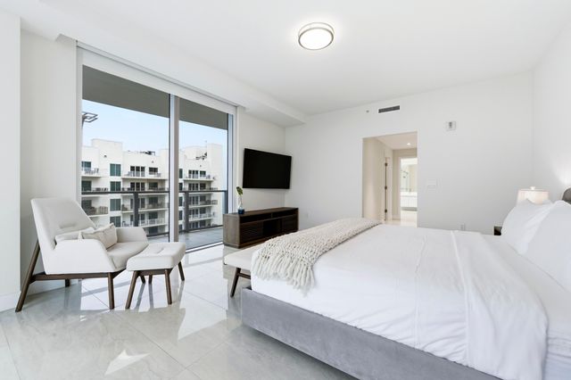 3100 N Ocean Drive N P-1802, Singer Island, FL 33404