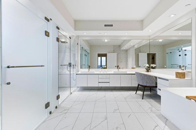3100 N Ocean Drive N P-1802, Singer Island, FL 33404