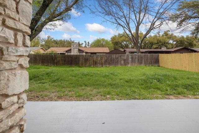 502 Pintail Lane, Taylor, TX 76574