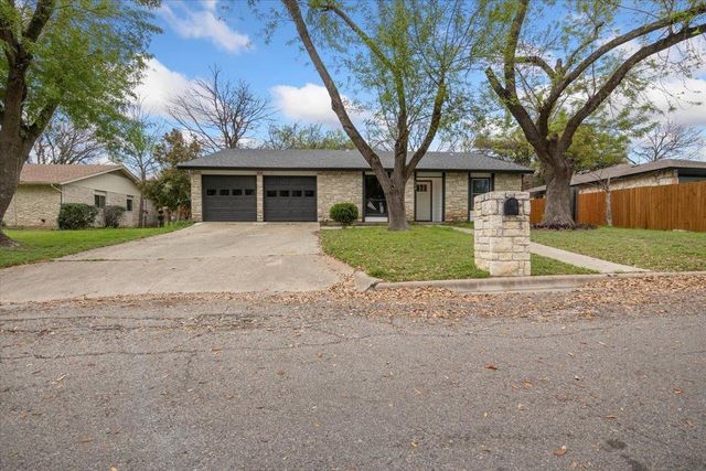 502 Pintail Lane, Taylor, TX 76574