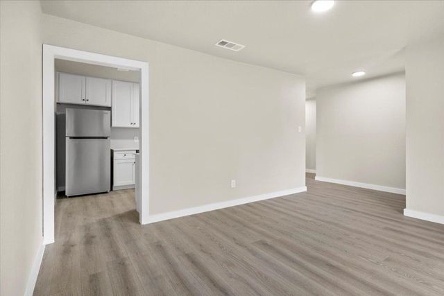502 Pintail Lane, Taylor, TX 76574