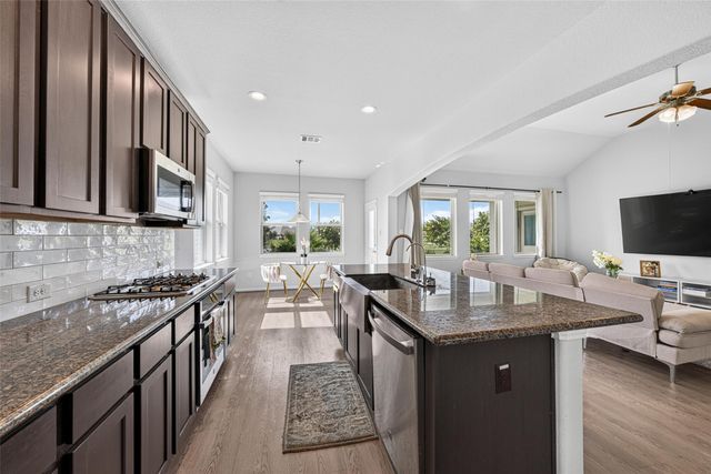 3106 Dry Creek Drive, Missouri City, TX 77459