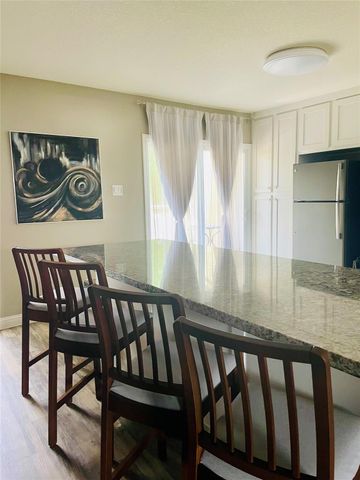 4723 Aftonshire Drive A13, Houston, TX 77027