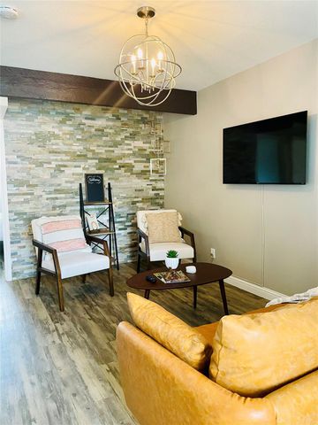 4723 Aftonshire Drive A13, Houston, TX 77027