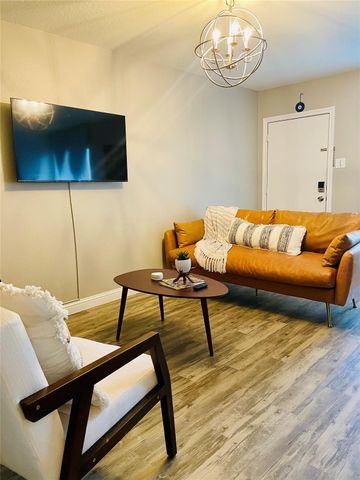 4723 Aftonshire Drive A13, Houston, TX 77027