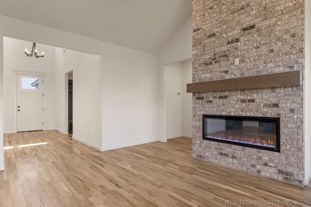 5114 S Everett Drive, Sand Springs, OK 74063