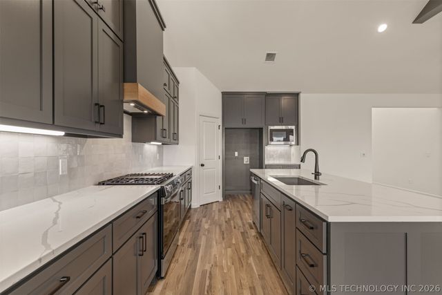 5114 S Everett Drive, Sand Springs, OK 74063