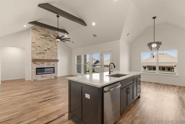 5114 S Everett Drive, Sand Springs, OK 74063