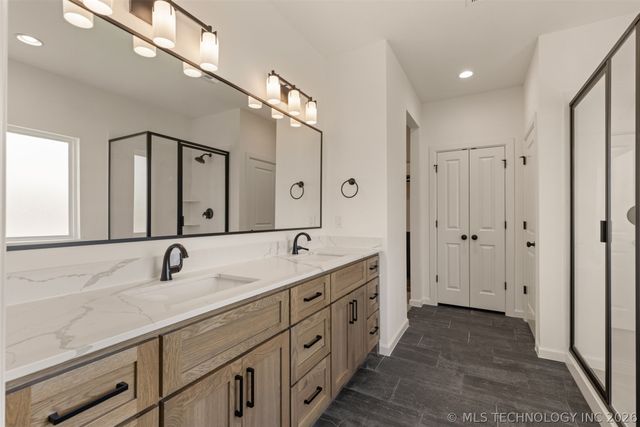 5114 S Everett Drive, Sand Springs, OK 74063