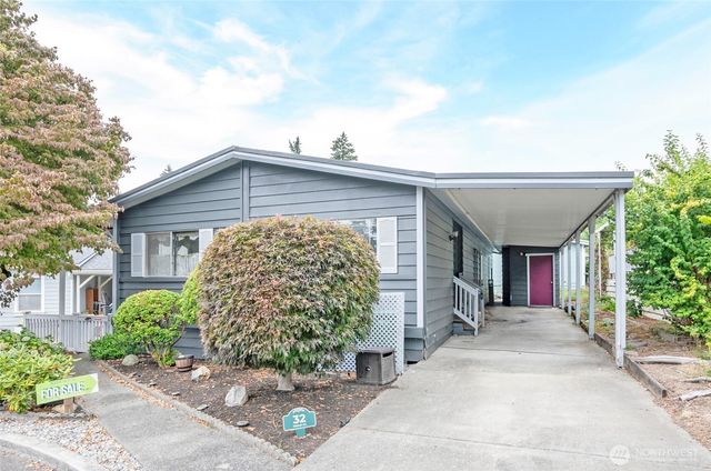 2500 S 370th Street #32, Federal Way, WA 98003
