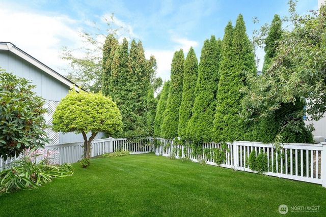 2500 S 370th Street #32, Federal Way, WA 98003