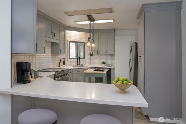 2500 S 370th Street #32, Federal Way, WA 98003