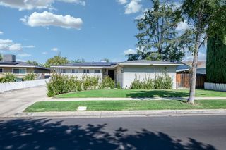 2925 E Ashcroft Avenue, Fresno, CA 93726