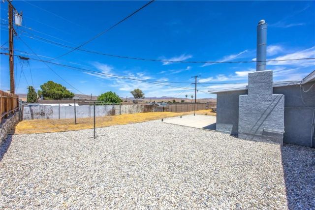 1609 De Anza, Barstow, CA 92311