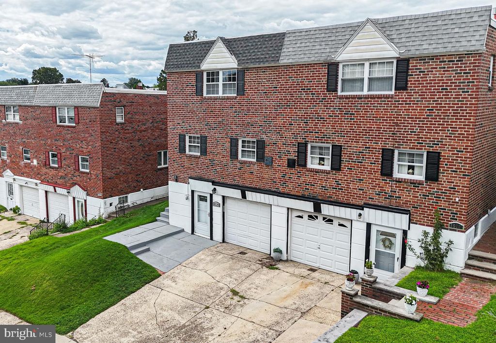 8520 BRIDLE RD, PHILADELPHIA, PA 19111 — photo 2