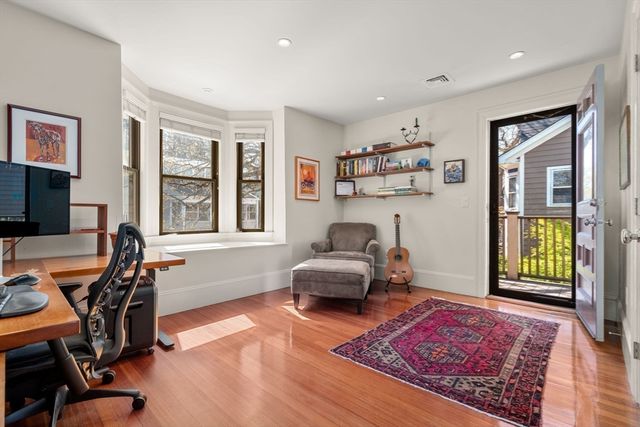 60 Sheridan St. 3, Boston, MA 02130