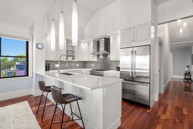 60 Sheridan St. 3, Boston, MA 02130