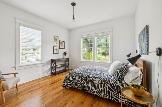 1012 Meridian St, Nashville, TN 37207