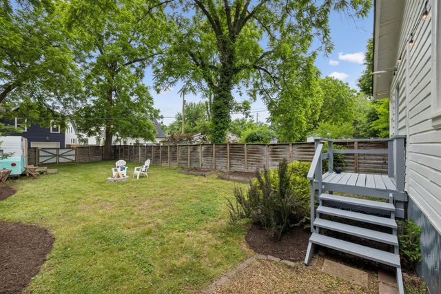 1012 Meridian St, Nashville, TN 37207