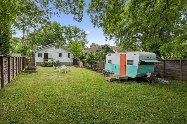 1012 Meridian St, Nashville, TN 37207