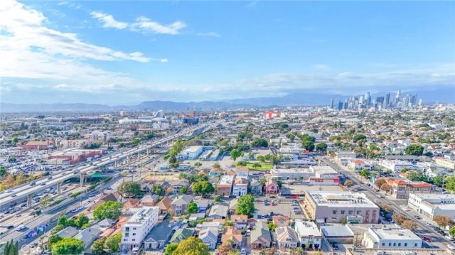 326--328 W 47th, Los Angeles, CA 90037