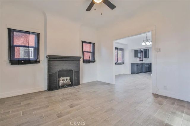 326--328 W 47th, Los Angeles, CA 90037